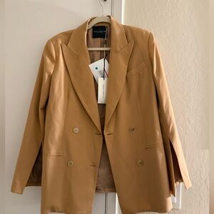 Elegant Tan Double-Breasted Blazer
